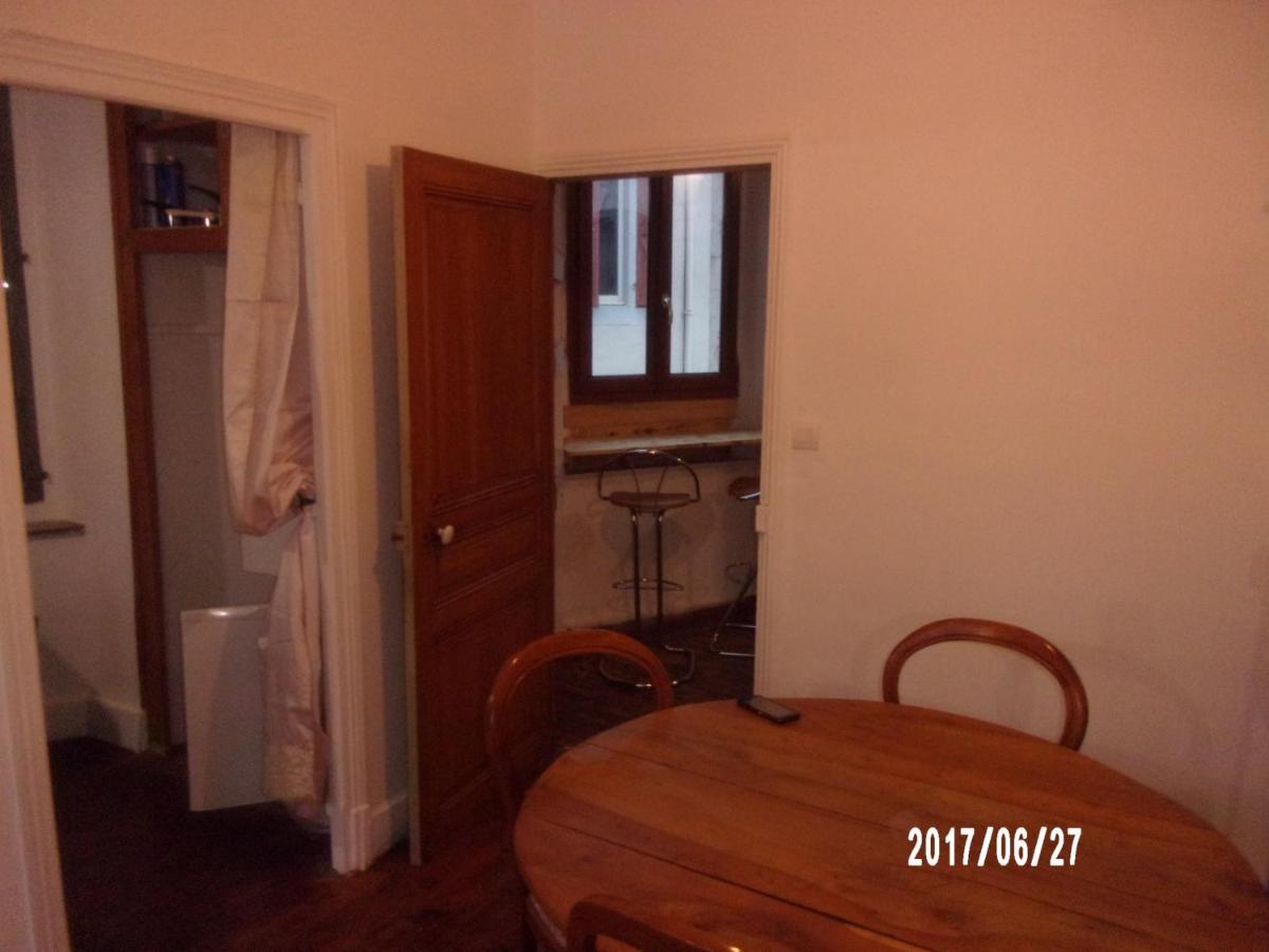 Logement Proche De Tout Saint-Laurent-de-Neste ภายนอก รูปภาพ